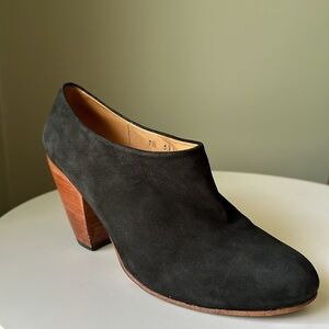 Dieppa Restrepo Lady Heeled Ankle Boot Soft Suede Brown Block Heel Size  7.5